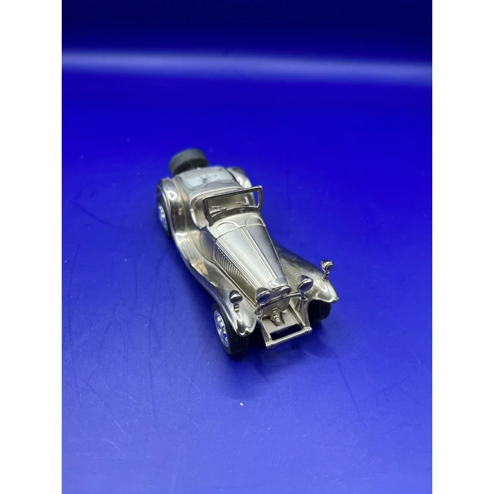 Vintage Car Desk Clock Retro Auto Collectible Classic Quartz Model Gift 4
